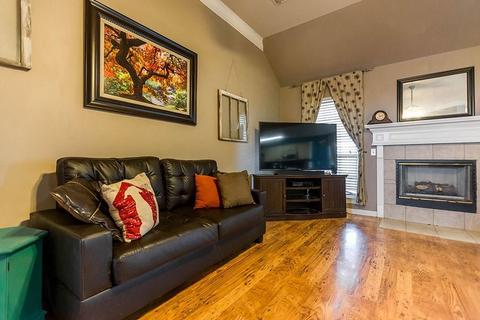 726 Irelan St, Lowell, AR 72745 photo 8