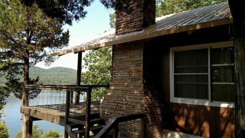 1621 Peninsula Dr, Shell Knob, MO 65747 photo 1