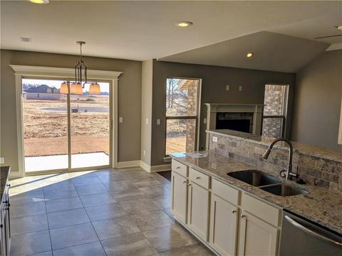 7567 Devonshire Ave, Springdale, AR 72762 photo 17
