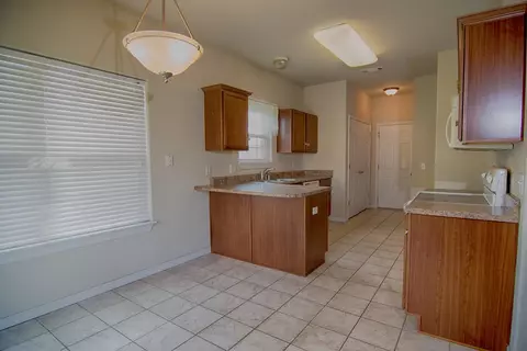 1266 Apache Trl, Springdale, AR 72764 photo 5