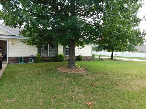 729 Hackberry St, Springdale, AR 72762 photo 7