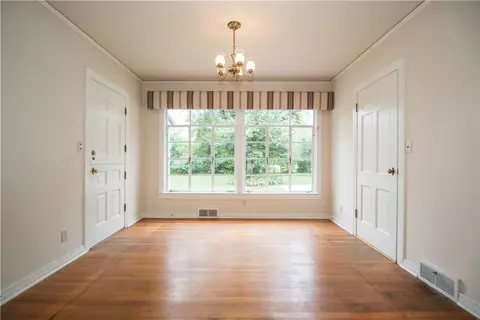 505 Maple Dr, Springdale, AR 72764 photo 6