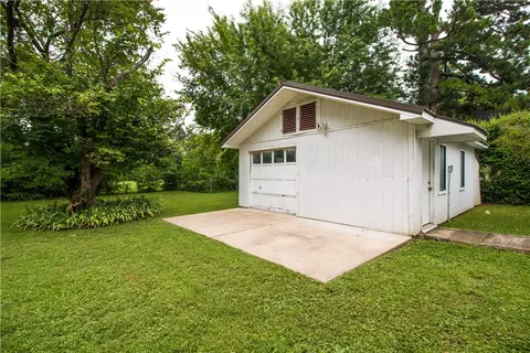 505 Maple Dr, Springdale, AR 72764 photo 24