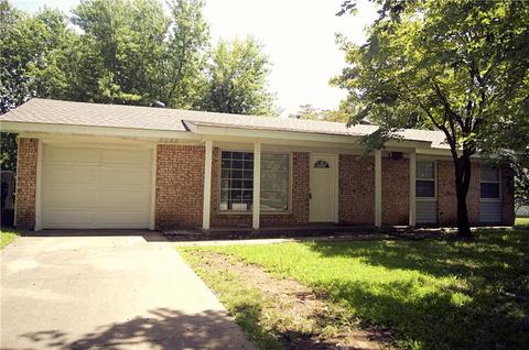 703 Steven Dr, Rogers, AR 72756 photo 2
