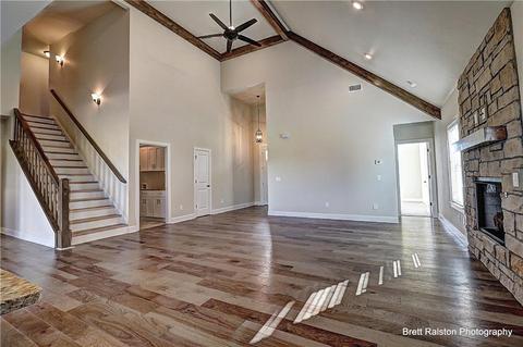 1040 Silver Maple St, Centerton, AR 72719 photo 4