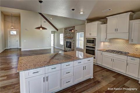 1040 Silver Maple St, Centerton, AR 72719 photo 10