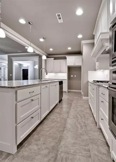 5409 60th Pl, Rogers, AR 72758 photo 7