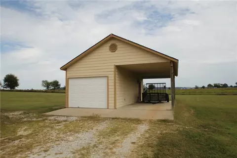 10494 S Stateline Rd, Summers, AR 72769 photo 7