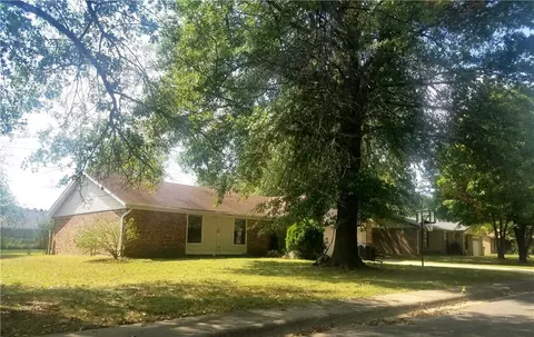 207 Eames Ave, Springdale, AR 72764 photo 4