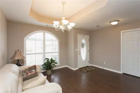 501 Prairie St, Lowell, AR 72745 photo 3