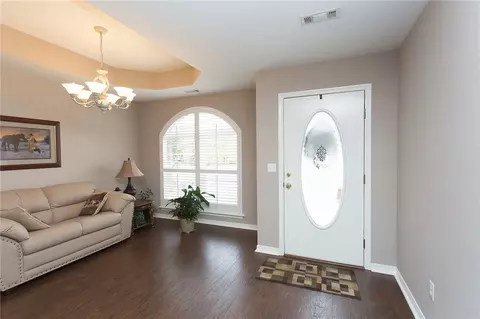 501 Prairie St, Lowell, AR 72745 photo 5