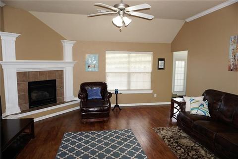 301 James Dr, Centerton, AR 72719 photo 3