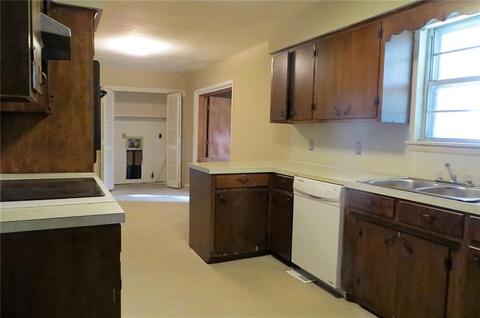 8223 Cypress Ave, Fort Smith, AR 72908 photo 4