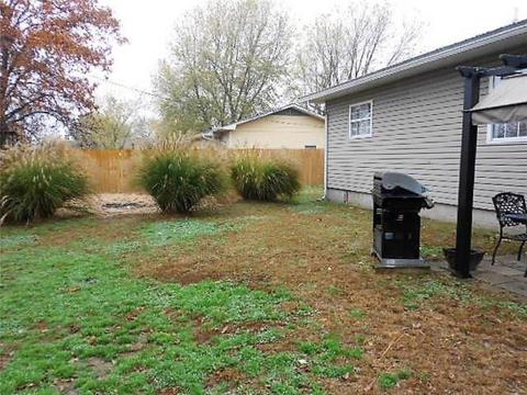 206 W Pinto St, Goodman, MO 64843 photo 19