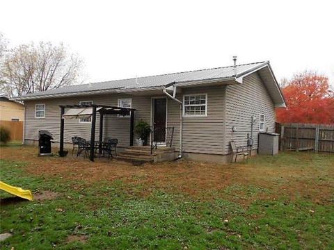 206 W Pinto St, Goodman, MO 64843 photo 17