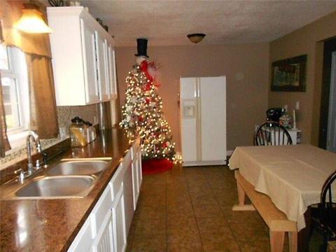 206 W Pinto St, Goodman, MO 64843 photo 6