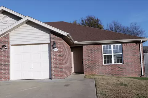 1184 Homestead Loop, Springdale, AR 72764 photo 2