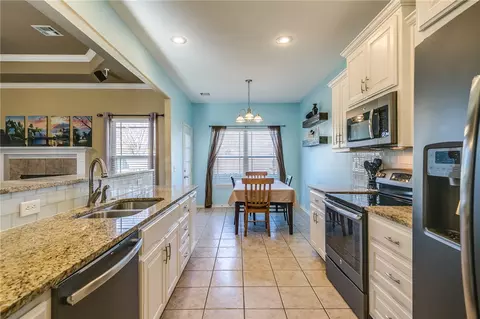 104 Fox Run Cir, Centerton, AR 72719 photo 11
