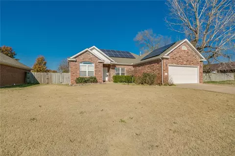 104 Fox Run Cir, Centerton, AR 72719 photo 2