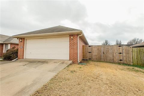 912 E Sumac St, Rogers, AR 72756 photo 4
