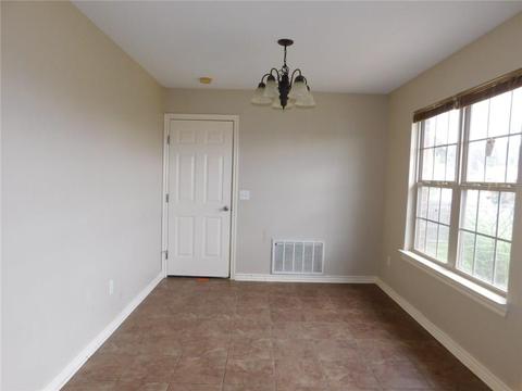 531 Tamarron Dr, Centerton, AR 72719 photo 4