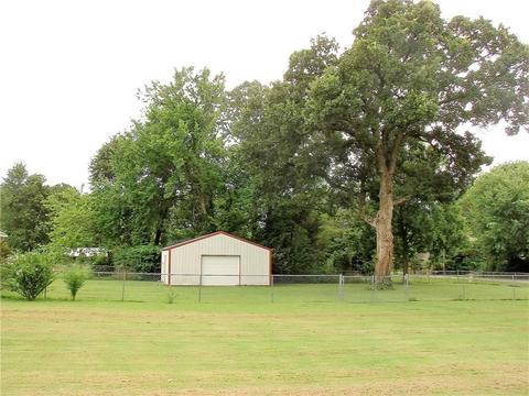 208 W Leonard St, Jay, OK 74346 photo 3