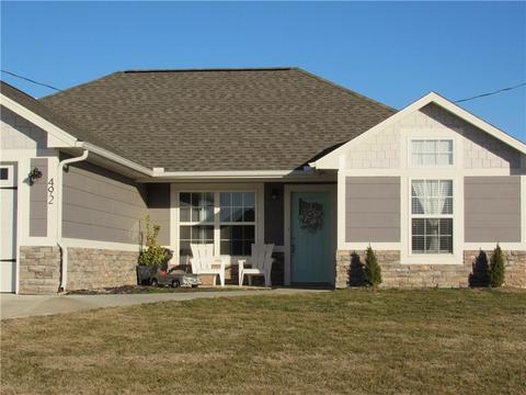 492 White Oak St, Gentry, AR 72734 photo 2