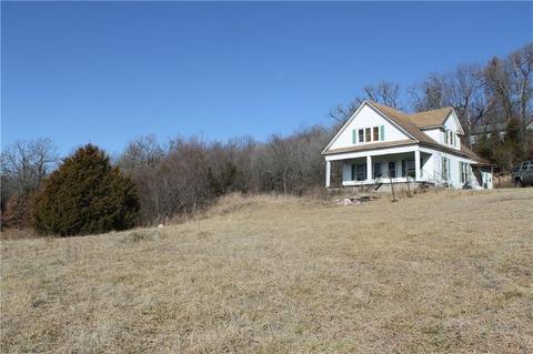 5500 E Robinson Ave, Springdale, AR 72764 photo 1
