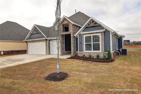 1051 Silver Maple St, Centerton, AR 72719 photo 1