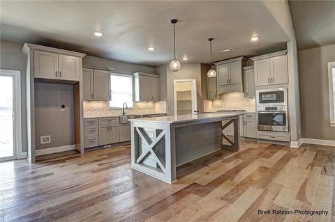 1051 Silver Maple St, Centerton, AR 72719 photo 8