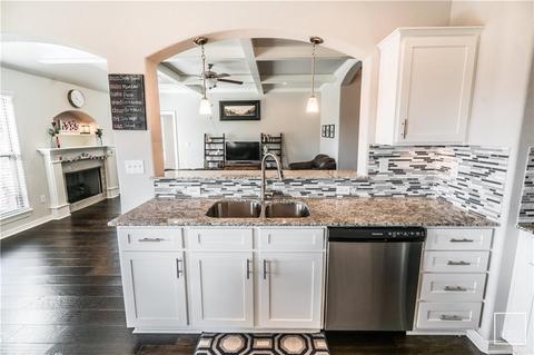 210 Cisterna Dr, Centerton, AR 72719 photo 8