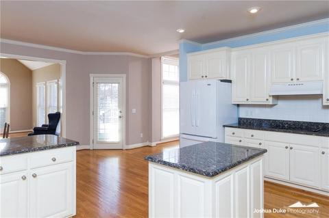 4 W Wembly Dr, Rogers, AR 72758 photo 14