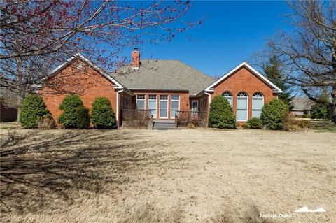 4 W Wembly Dr, Rogers, AR 72758 photo 4