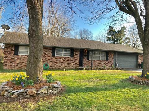 1903 Robyn Rd, Springdale, AR 72762 photo 1