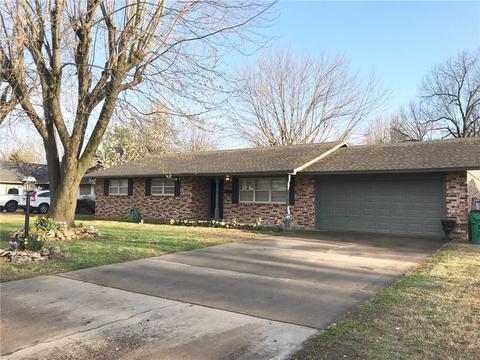 1903 Robyn Rd, Springdale, AR 72762 photo 2