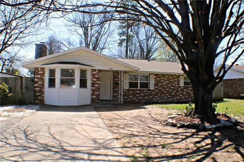 2001 Dee Ave, Springdale, AR 72762 photo 1