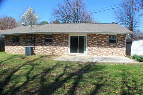 2001 Dee Ave, Springdale, AR 72762 photo 3