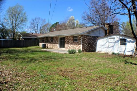 2001 Dee Ave, Springdale, AR 72762 photo 4