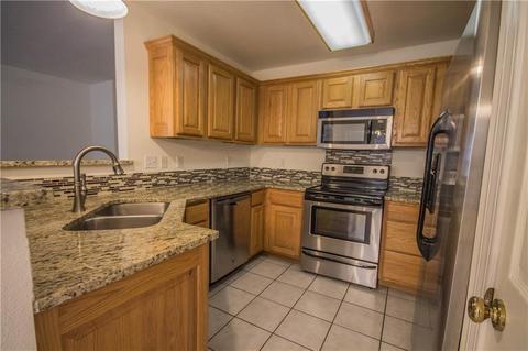 706 Pennington St, Lowell, AR 72745 photo 4