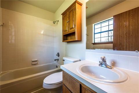 301 Jay Ave, Elkins, AR 72727 photo 10