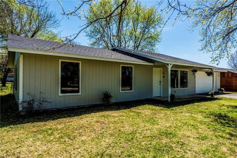 301 Jay Ave, Elkins, AR 72727 photo 2