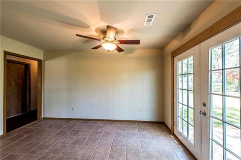 301 Jay Ave, Elkins, AR 72727 photo 6