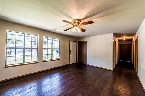 301 Jay Ave, Elkins, AR 72727 photo 5