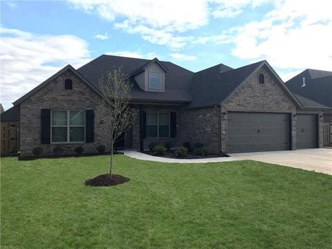 4608 W Canopy Meadows Dr, Rogers, AR 72758 photo 2