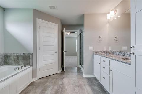 7585 Devonshire, Springdale, AR 72762 photo 2