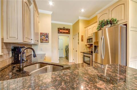 210 Chantilly Ave, Springdale, AR 72764 photo 8