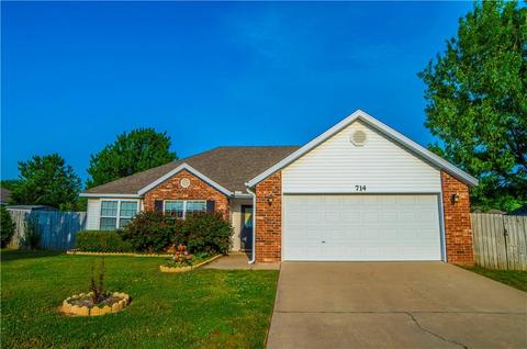 714 Emerald St, Lowell, AR 72745 photo 1