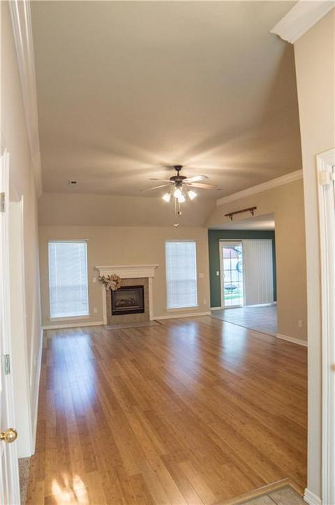714 Emerald St, Lowell, AR 72745 photo 3