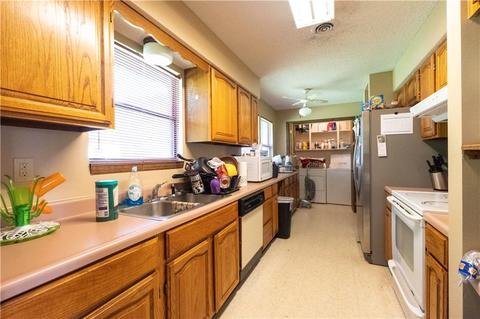 223 Township Dr, Centerton, AR 72719 photo 5