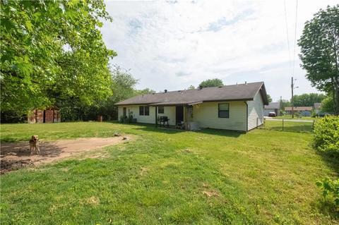 223 Township Dr, Centerton, AR 72719 photo 13